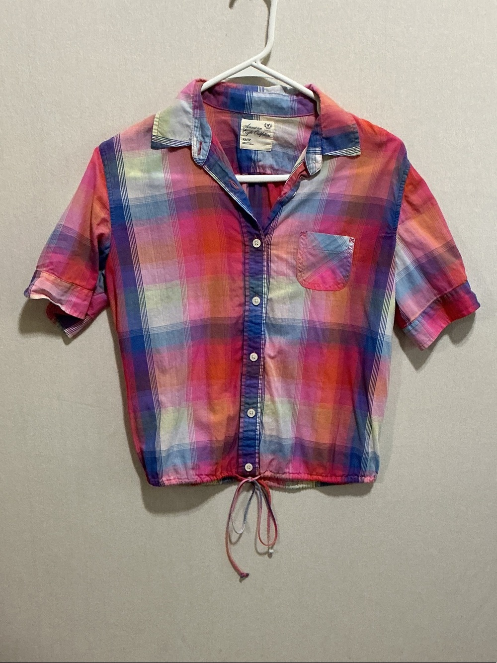 American Eagle Outfitters Multicolor Plaid Cropped Button-Down Shirt